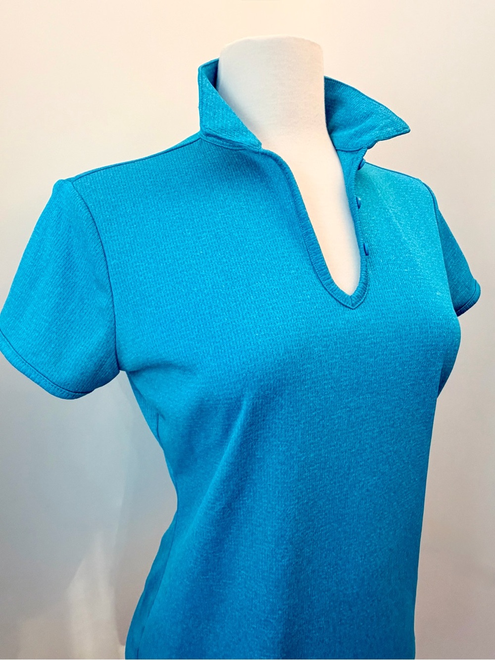 Turquoise Golf Polo Women’s Small V-Neck Performance
